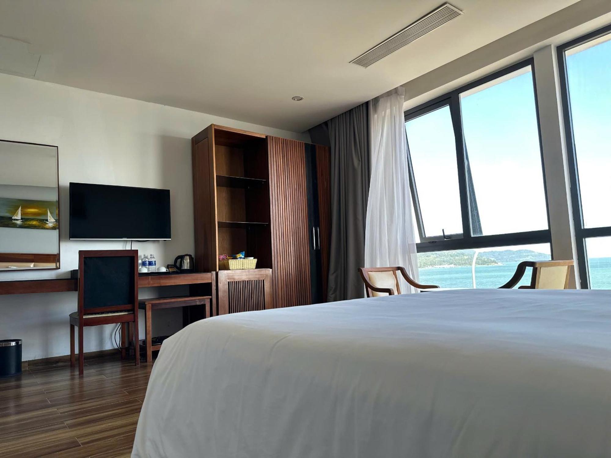 Alisia Beach Hotel Da Nang Exterior foto